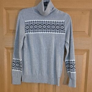 Tommy Hilfiger‎ Gray Turtleneck Sweater with Black Pattern